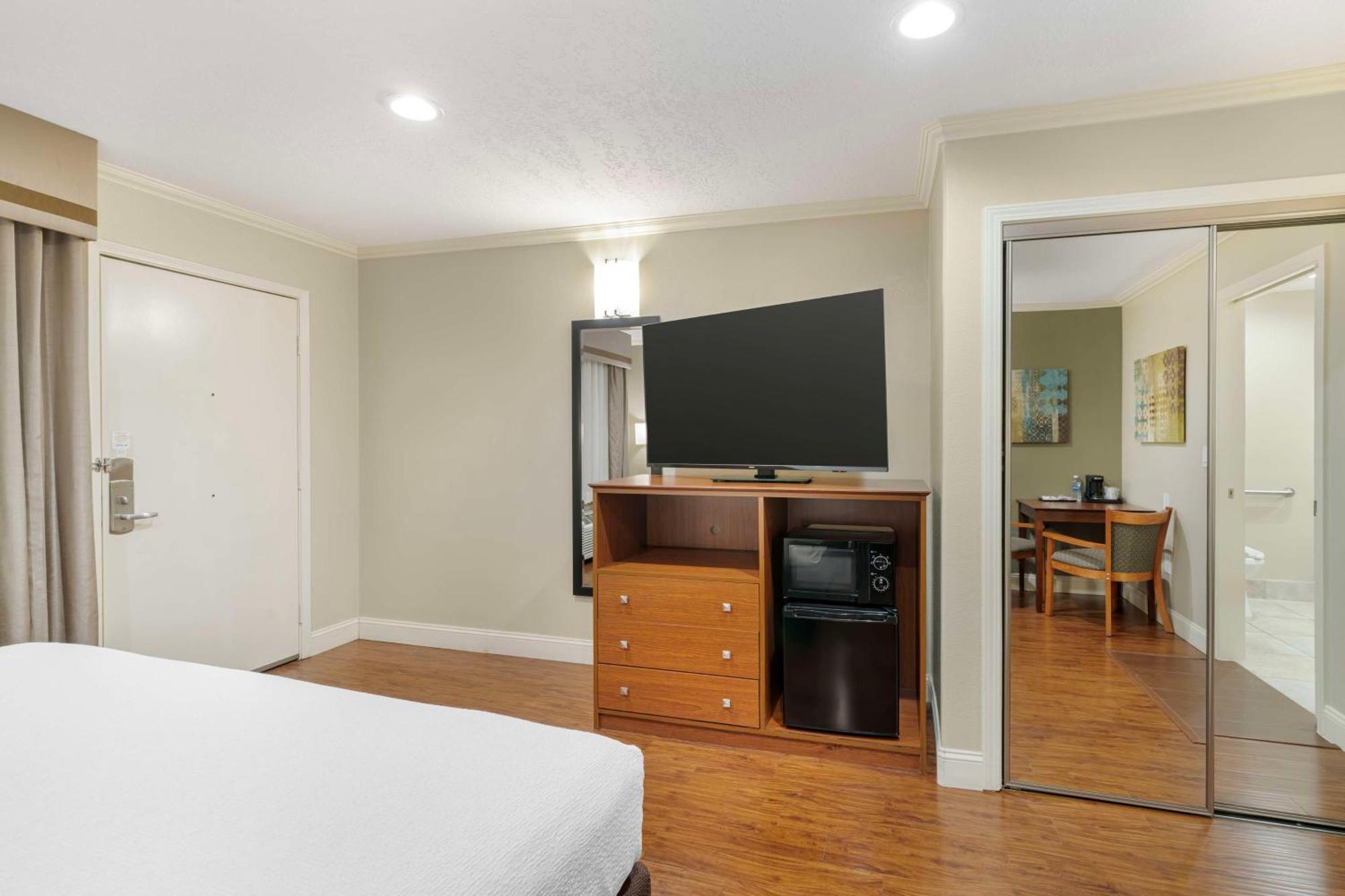 Best Western Oxnard Inn מראה חיצוני תמונה