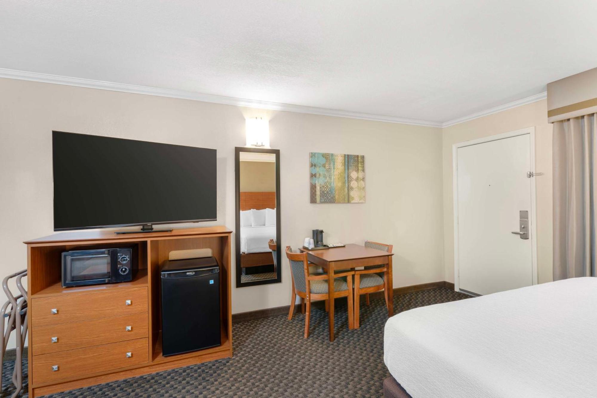 Best Western Oxnard Inn מראה חיצוני תמונה